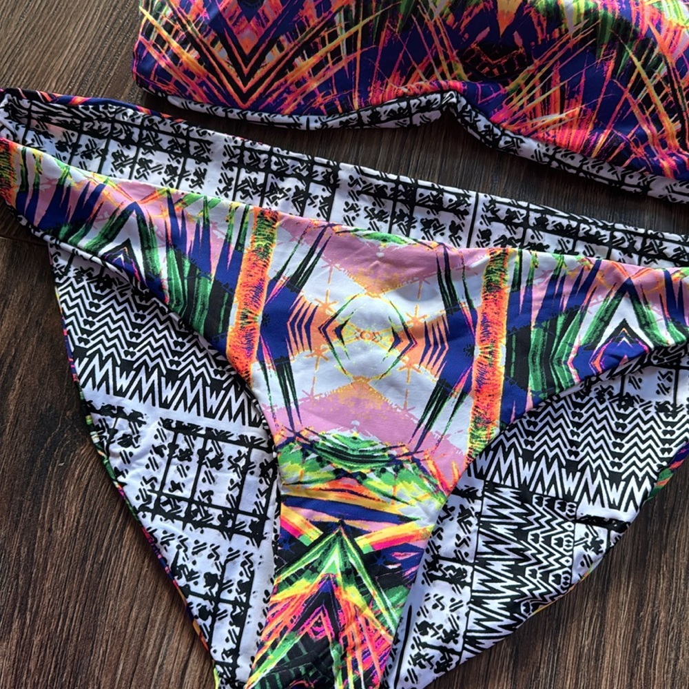 Reversible two piece - Picture 3 of 6